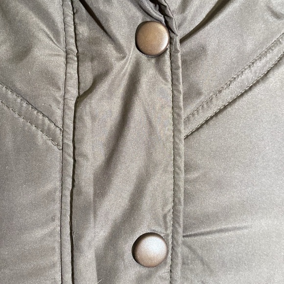 Urban Behavior Brown Vest, Zip up with snap closures - Picture 5 of 9